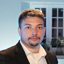 Keven Máj - CEO